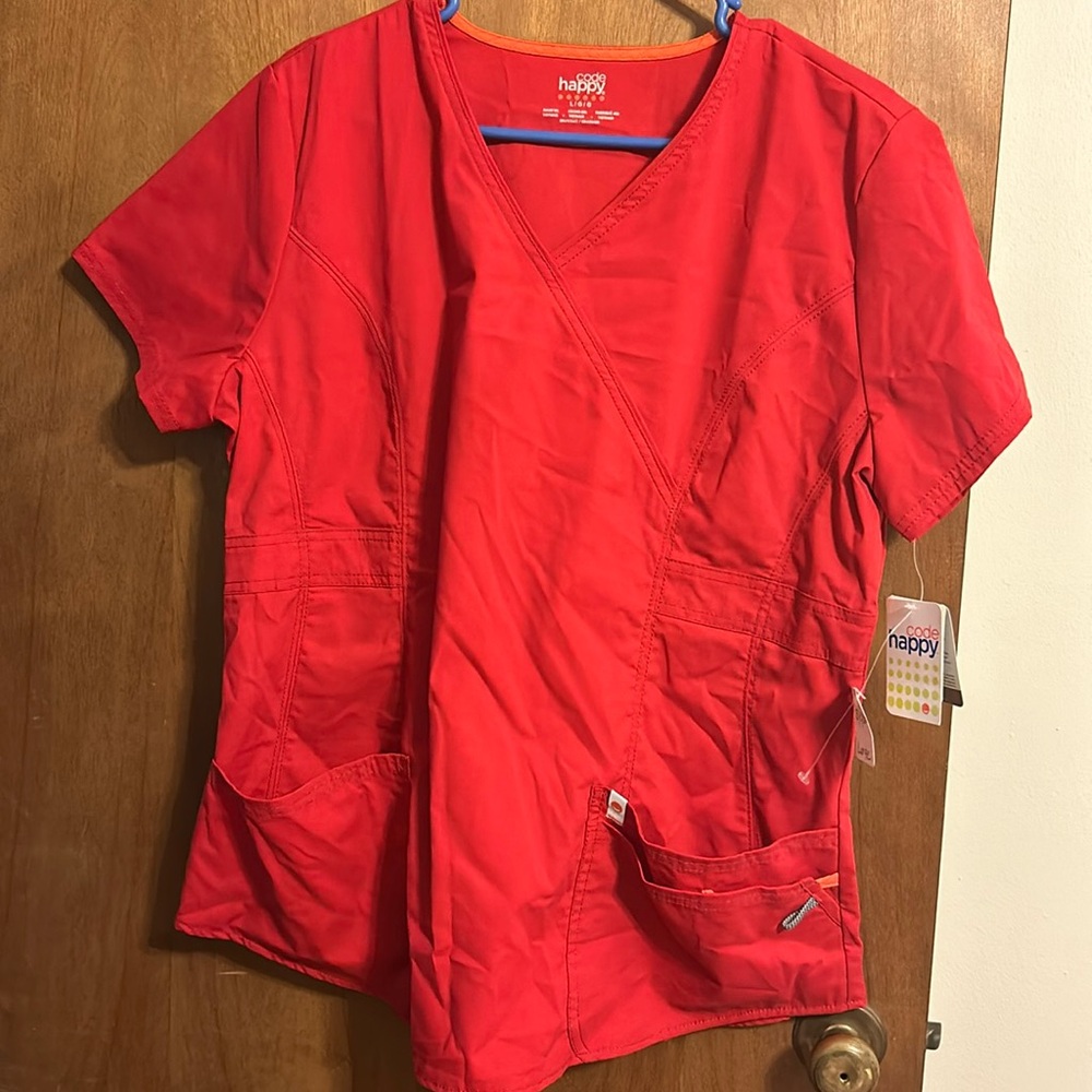 Code happy brand scrub top